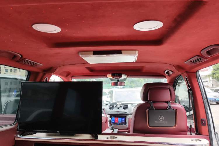 Used Mercedes-Benz Vito 2013 3.0L Elite Edition Headliner