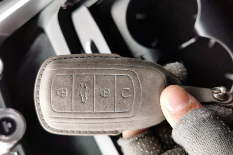 Used EXEED Stellar 2023 400T Two-Wheel Drive Comfort Flyfish Edition