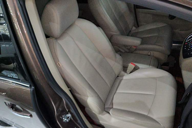 Used Buick GL8 2018 28T Luxury Model China VI Standard
