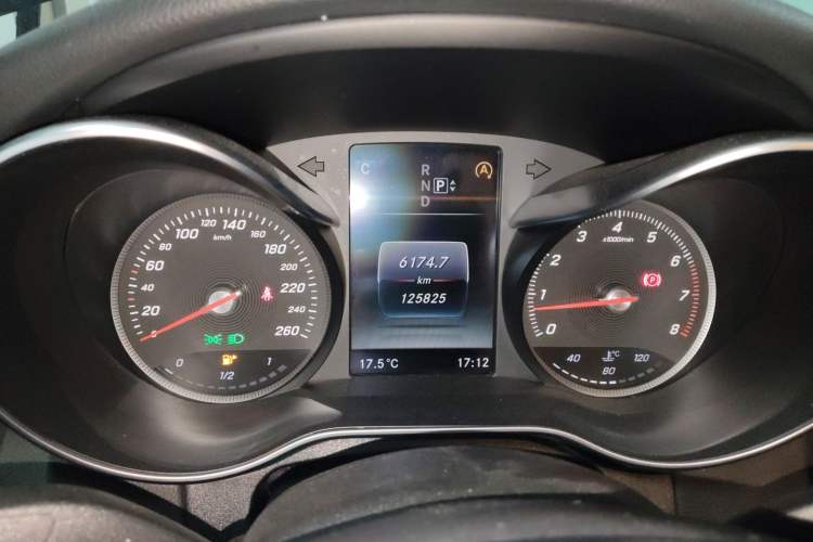 Used Mercedes-Benz C-Class 2015 C 200 Sport Edition 4MATIC Instrument Cluster