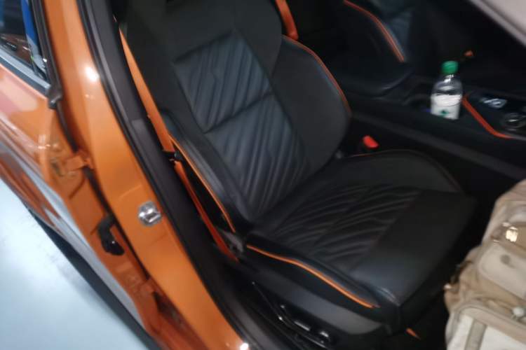 Used Lynk & Co 02 Hatchback 2021 2.0TD Halo Driving Control Kit Edition Right Front Seat