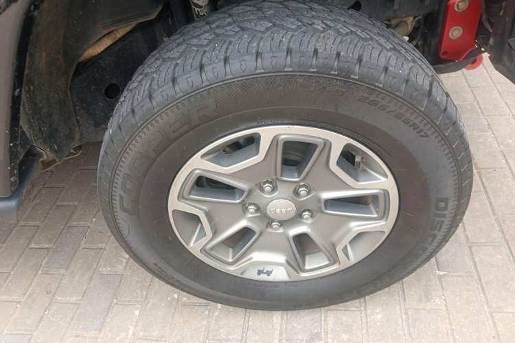 Used Jeep Wrangler 2017 3.0L Sahara Four-Door Comfort Edition