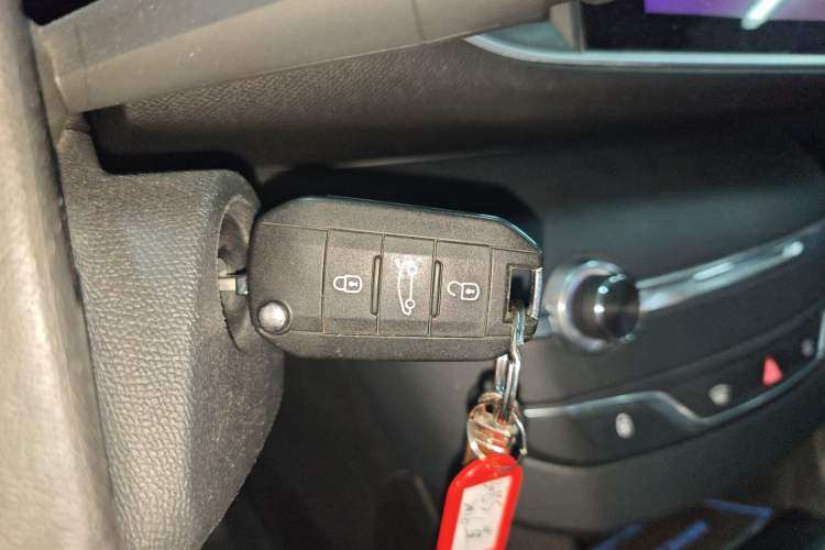 Used Peugeot 308S 2015 1.2T Automatic Jingchi Edition
