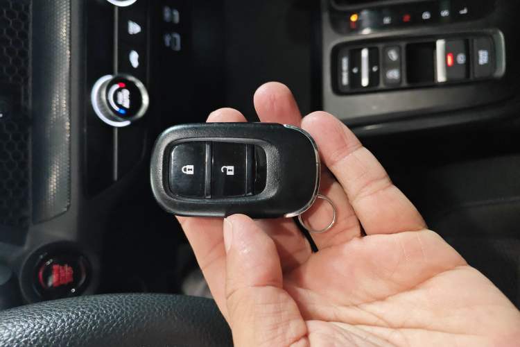 Used Honda Breeze 2023 240TURBO Two-Wheel Drive Elite Edition 5 Seats Vehicle Key