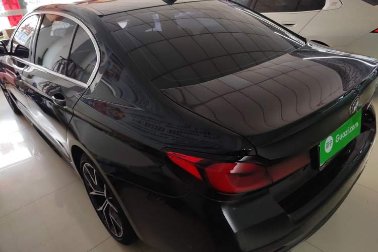 Used BMW 5 Series 2023 530Li Luxury Edition M Sport Package Rear Left 45 Deg