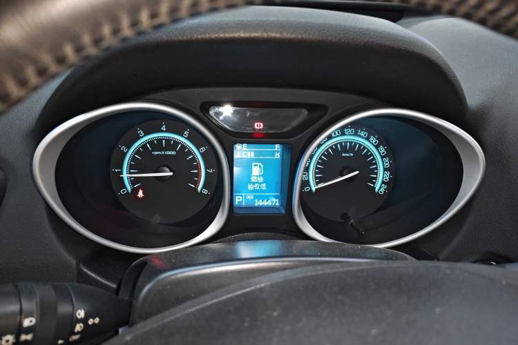 Used GAC Trumpchi GS5 2013 1.8T Automatic All-Wheel-Drive Luxury Edition Instrument Cluster