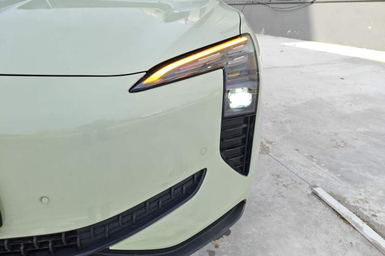 Used Hongqi EH7 2024 690 Pro
