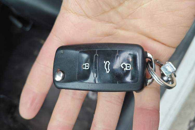 Used Volkswagen Gran Lavida 2015 1.6L Manual Fashion Edition
