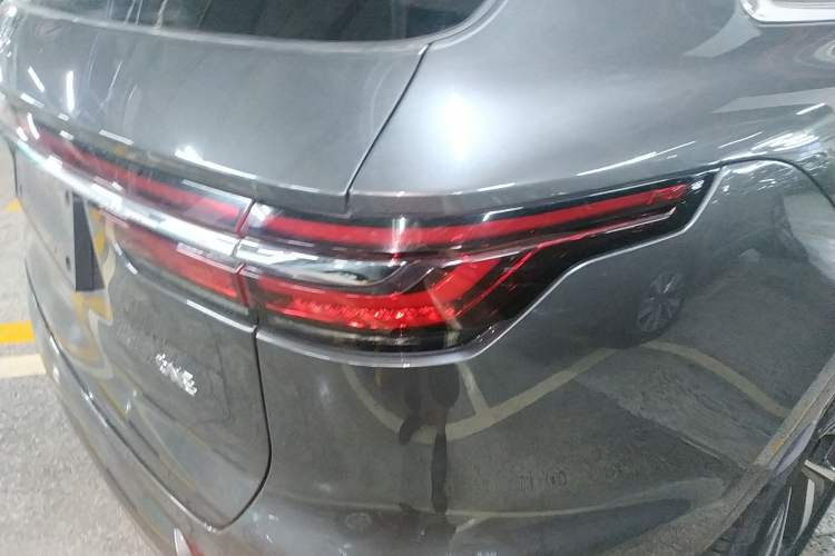 Used Li Auto ONE 2021 Extended-Range 6-Seater Version Right Rear Taillight