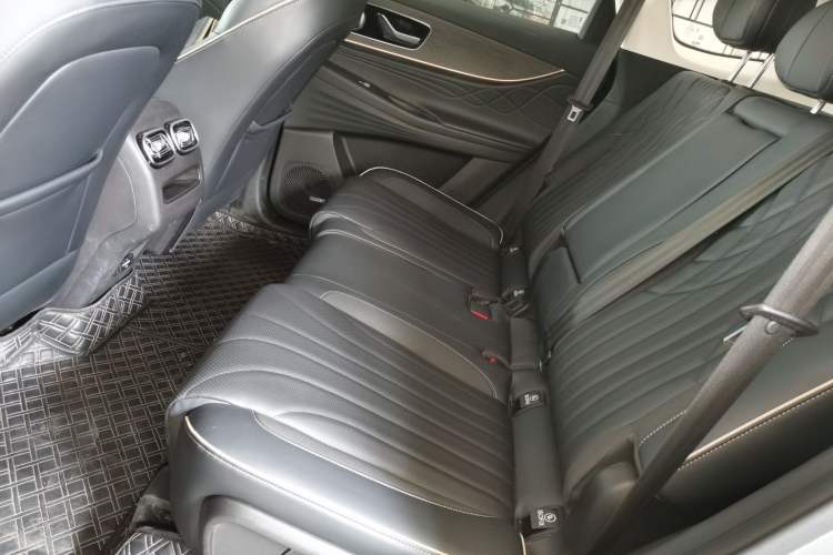 Used Chery Tiggo 9 2023 2.0T Dual-Clutch Two-Wheel Drive Leading Edition 5 Seats Left Rear Seat