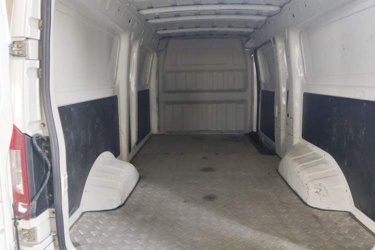 Used Dongfeng Yufeng EM27 2024 EM27L BYD CATL 41.86 kWh Trunk