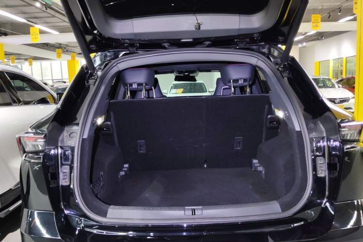 Used JETOUR Dashing 2023 1.5T DCT Starlight Shine Pro Edition
