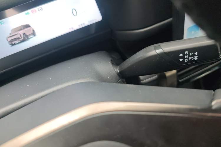 Used iCAR 03T 2024 501km Four-wheel Drive Long-Range Version Gear Lever