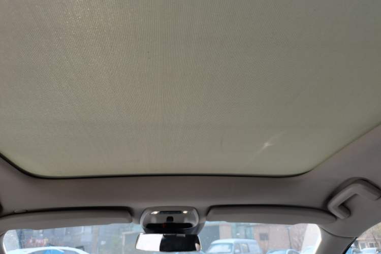 Used Volvo V40 2013 2.0T Zhiya Edition Headliner