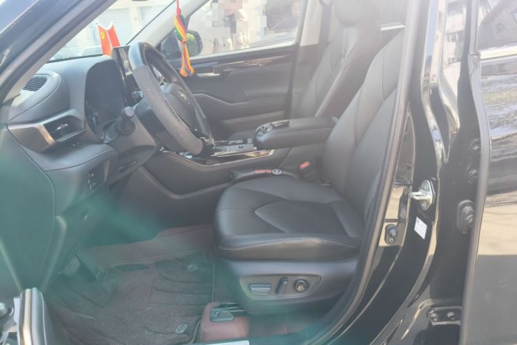 Used Toyota Highlander 2023 2.5L Smart Electric Hybrid Dual-Engine 4x4 Knight Edition 7 Seats Left Front Seat