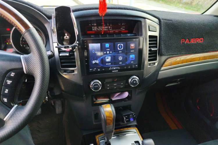 Used Mitsubishi Pajero (Import) 2018 3.0L Automatic Comfort Edition
