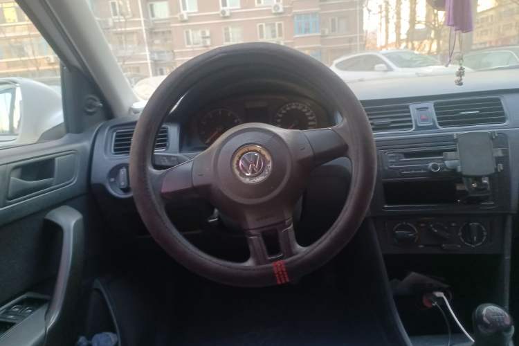 Used Volkswagen Santana 2013 1.6L Manual Fashion Edition Steering Wheel