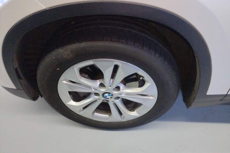 Used BMW X1 2016 sDrive18Li Premium Edition
