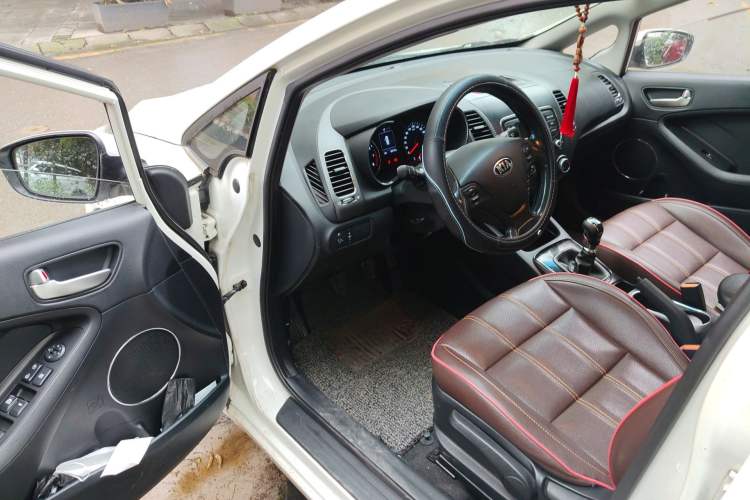 Used Kia K3 2016 1.6L Manual GLS Driver Seat