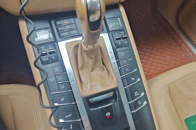 Used Porsche Macan 2014 Macan 2.0T
