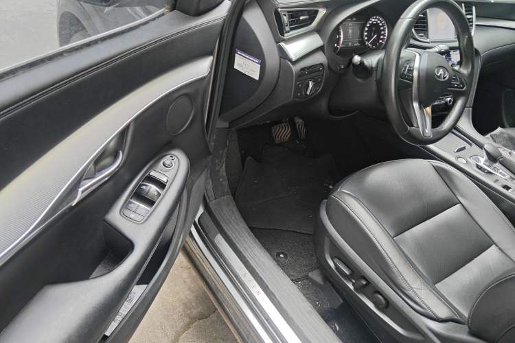 Used Infiniti QX50 2018 2.0T Two-Wheel Drive Fashion Edition Driver Seat