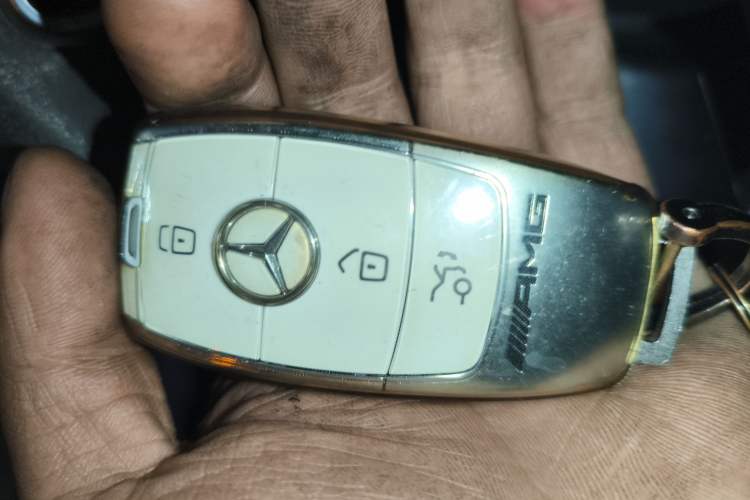 Used Mercedes-Benz GLC Coupe 2020 GLC 260 4MATIC Coupe SUV Vehicle Key