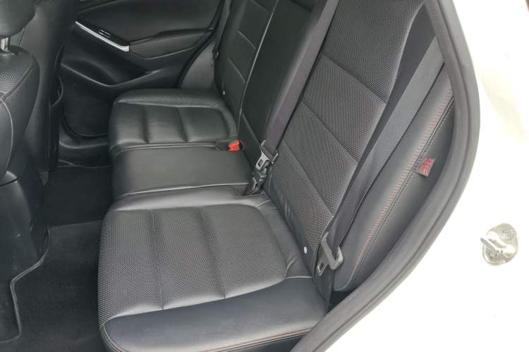 Used Mazda CX-5 2013 2.5L Automatic 4x4 Luxury Version Left Rear Seat