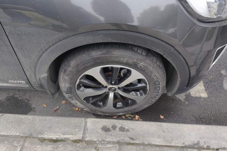 Used Kia Sorento 2015 Sorento L 2.4L Gasoline 4WD Elite Edition 7 Seats China IV Standard
