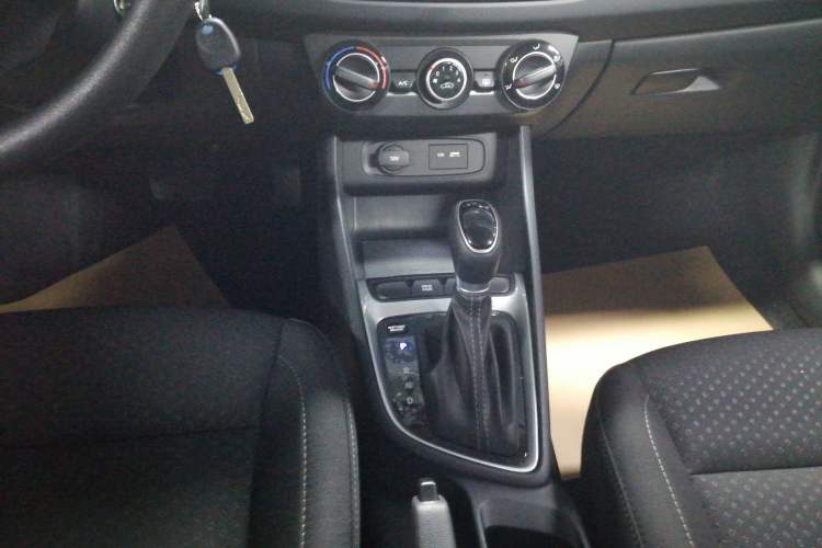 Used Hyundai Celesta 2020 1.6L Automatic GL Enjoyable Edition
