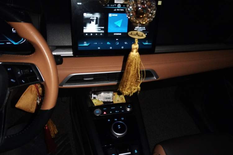 Used BYD e2 2021 Luxury Model Audio And AC Panel