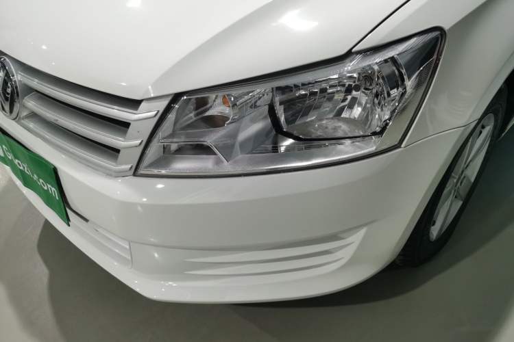 Used Volkswagen Santana 2015 1.6L Manual Fashion Edition