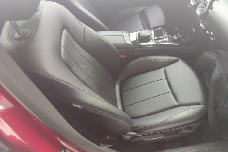 Used Mercedes-Benz A-Class 2022 Restyled A 200 L Sport Sedan Fashion Version Right Front Seat