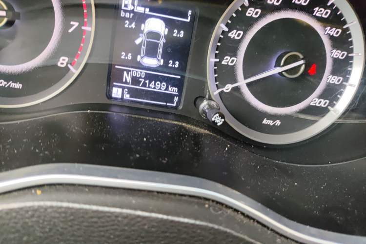 Used Baojun 560 2017 Rhythmic Edition 1.8L iAMT Prestige Model Odometer Close Up