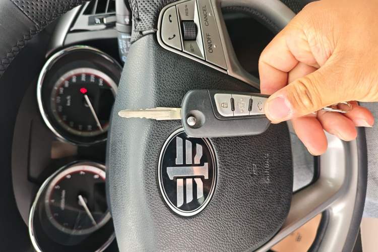 Used Bestune B70 2014 2.0L automatic luxury version