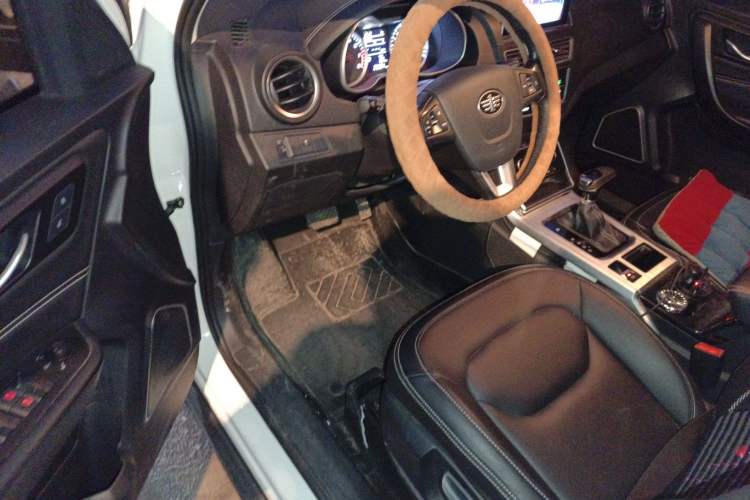 Used Bestune X40 2019 1.6L Automatic Luxury Edition China VI Driver Seat