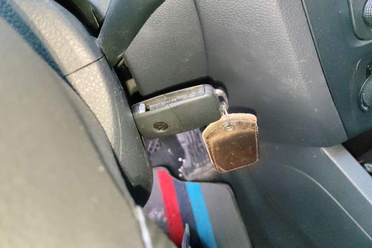 Used Volkswagen Sagitar 2012 1.4TSI Automatic Fashion Edition Vehicle Key