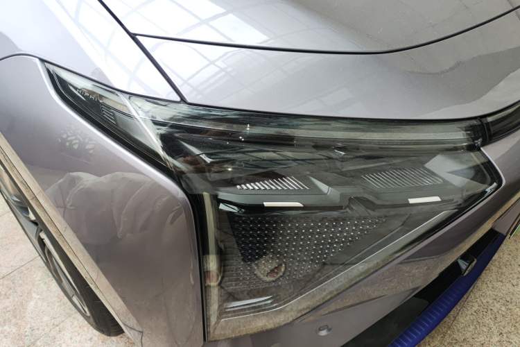 Used HiPhi Y 2023 560 km Elite Version