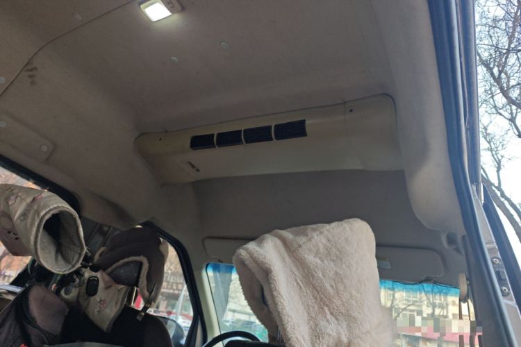 Used CHANGAN KAICHENG Ruixing M90 2017 2.0L Value Edition High-Roof 6-Seater Dual-Swing Doors 4G94S