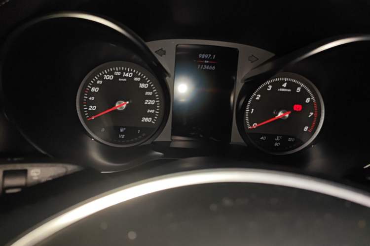 Used Mercedes-Benz GLC 2019 GLC 260 L 4MATIC Dynamic Model Instrument Cluster