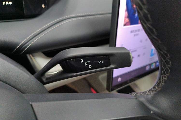 Used Xiaomi Auto SU7 2024 Four-Wheel Drive Ultra-Long Range Advanced Intelligent Driving Max Edition Gear Lever