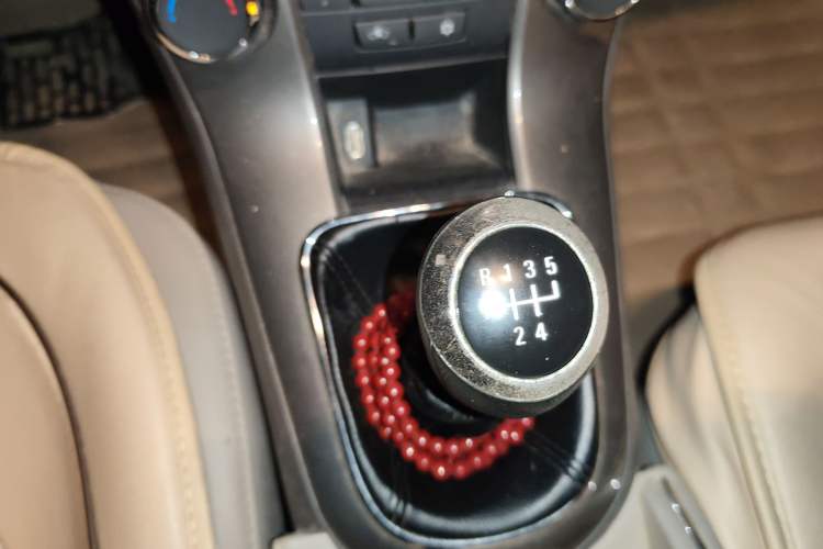 Used Chevrolet Cruze 2015 1.5L Classic SE MT
