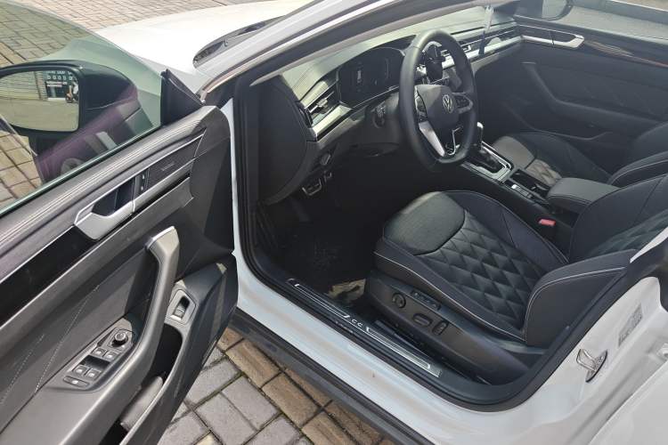 Used Volkswagen FAW-Volkswagen CC 2023 Adventure Vehicle 380TSI Trailblazer Edition