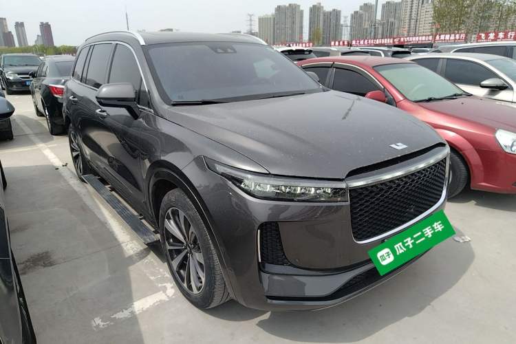 Used Li Auto ONE 2020 Extended-Range 6-Seater Version Front Right 45 Deg