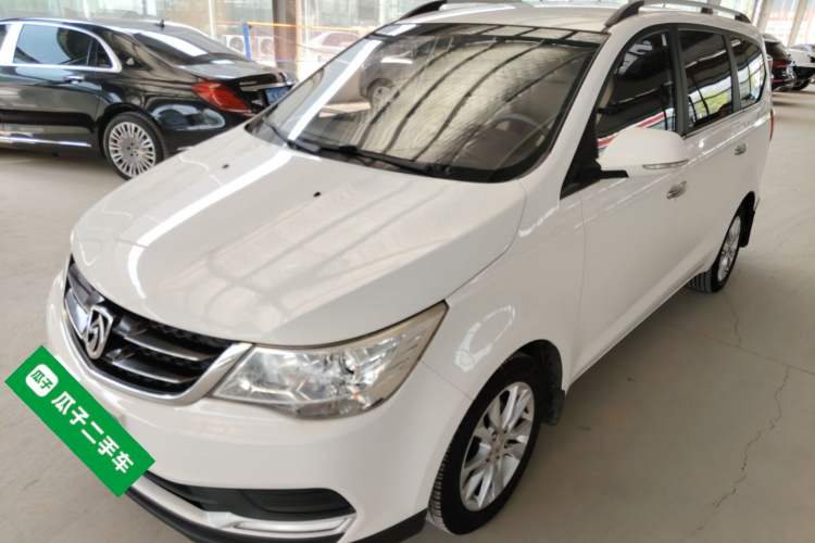 Used Baojun 730 2016 Revised 1.5L Manual Standard Version 7 Seats China V Emission Standard