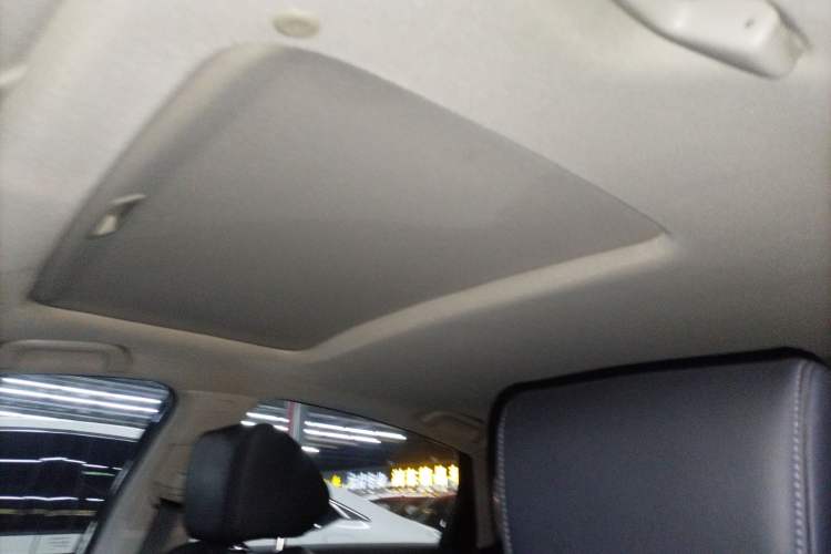 Used Honda Accord 2022 260TURBO Luxury Edition Headliner