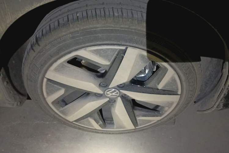 Used Volkswagen Lamando 2023 Lavida L 280TSI DSG Cool & Spicy Edition
