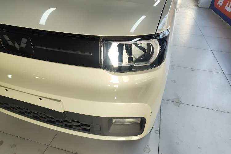 Used Wuling Hongguang MINIEV 2022 Macaron Premium Model – Lithium Iron Phosphate
