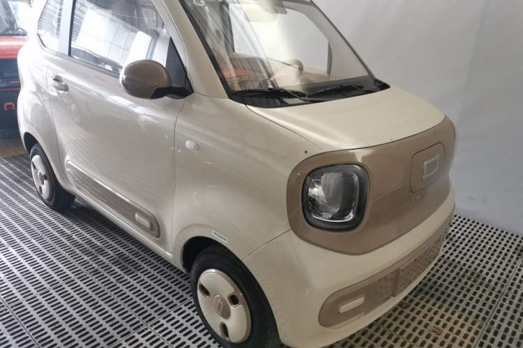 Used Bestune Pony 2026 222km Colorful Horse
