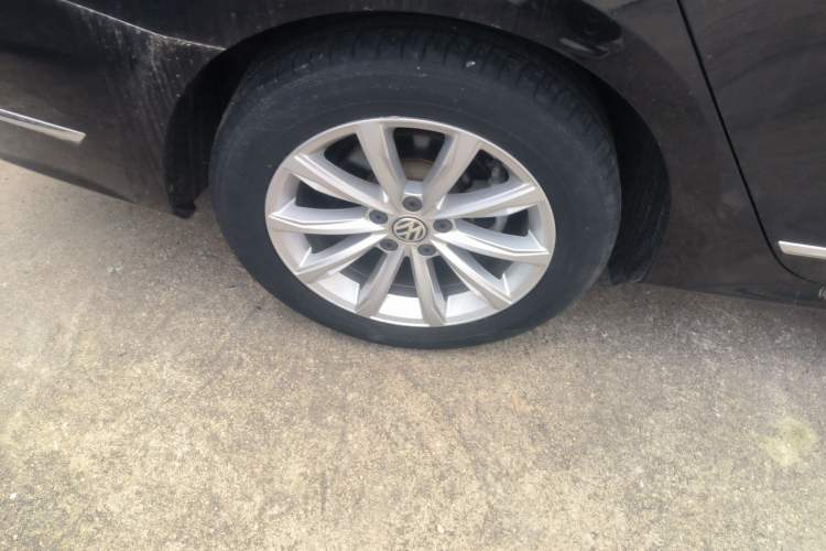 Used Volkswagen Passat 2017 330TSI DSG Luxury Edition
