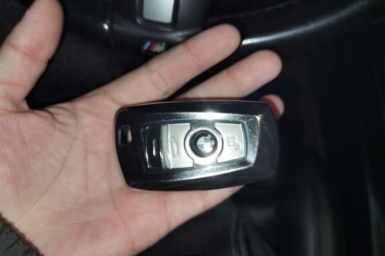 Used BMW 3 Series 2018 320i M Sport Package
